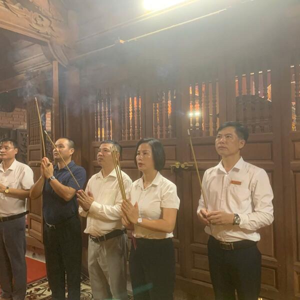 LỄ DÂNG HƯƠNG TƯỞNG NIỆM 57 NĂM NGÀY MẤT CỦA CHỦ TỊCH HỒ CHÍ MINH.